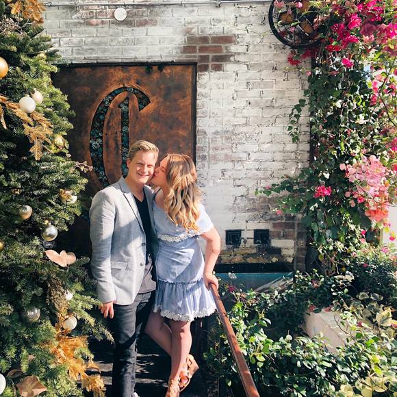 Meet your Posher, Cassie - Picture 3 of 3